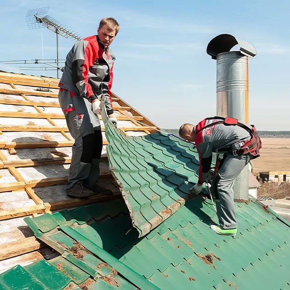 Демонтаж кровли и крыши в Ногликах и Сахалинской области